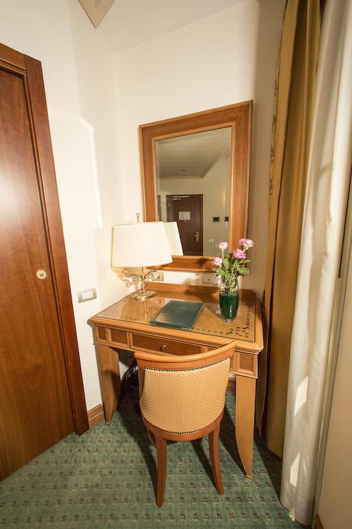 Sunrise Hotel Рим Екстер'єр фото